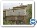 Détail de la rénovation de la façade du Mas des Baumettes en Provence